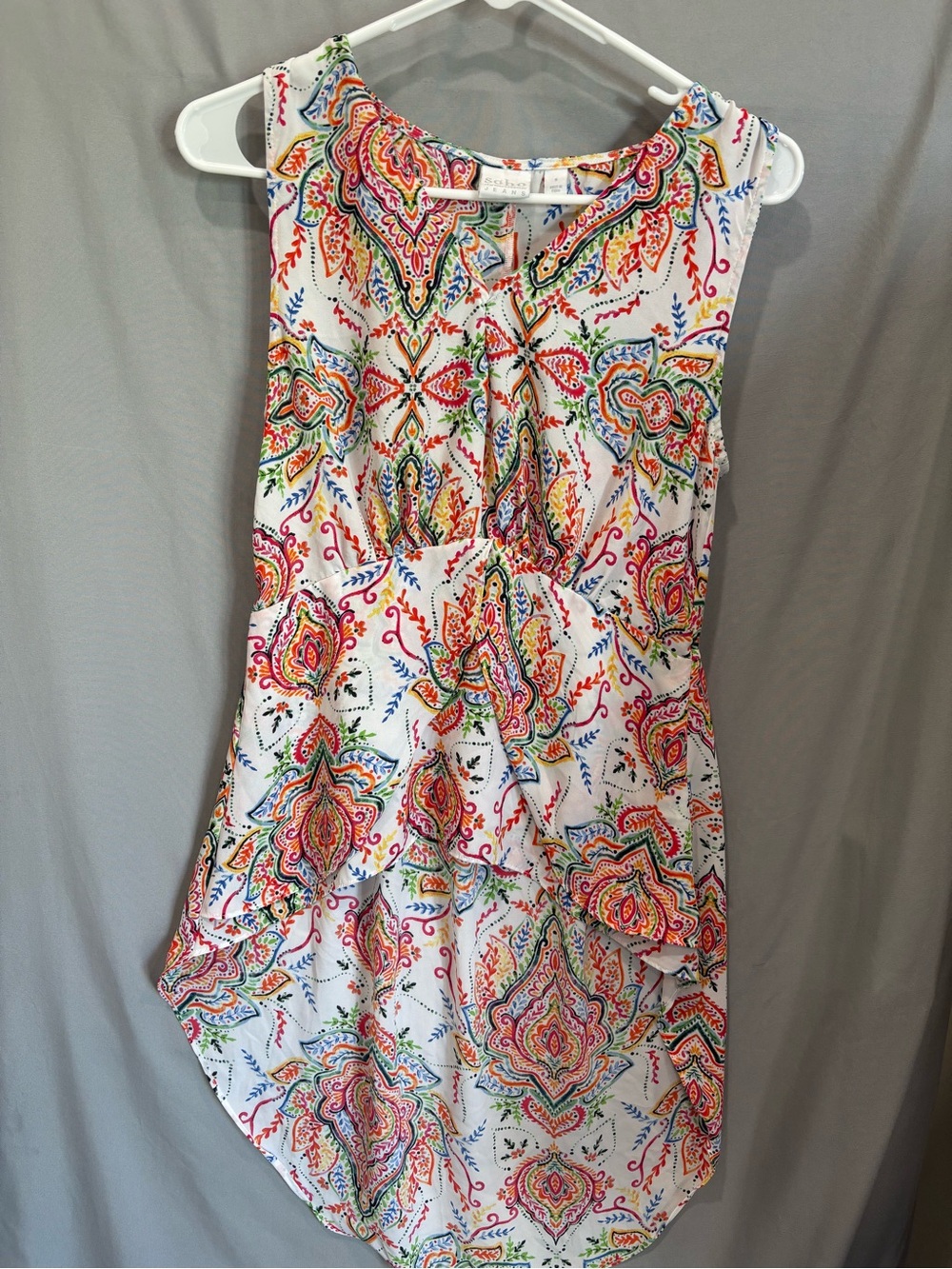 Soho White Sleeveless Paisley Print Tank with Multicolor Accents